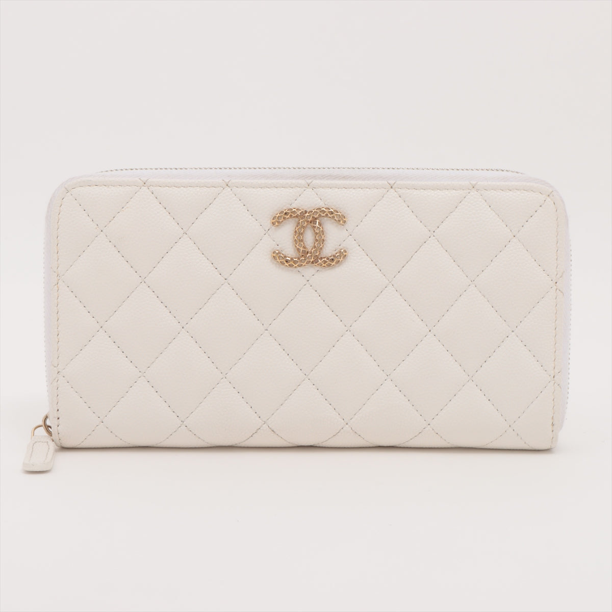 Chanel Matelasse Caviar Skin Zip Round Wallet White Gold Metal Fittings